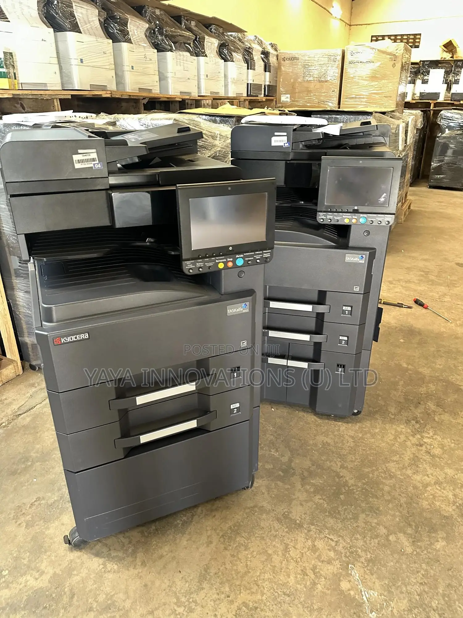 Kyocera 4012i - Three Trays