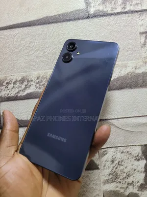 Samsung Galaxy A06 128 GB Black