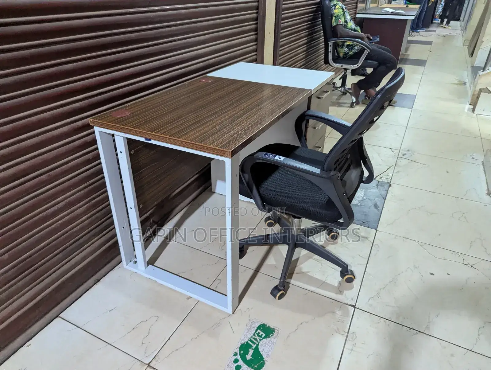 Used Office Desk With Adjustable Chair