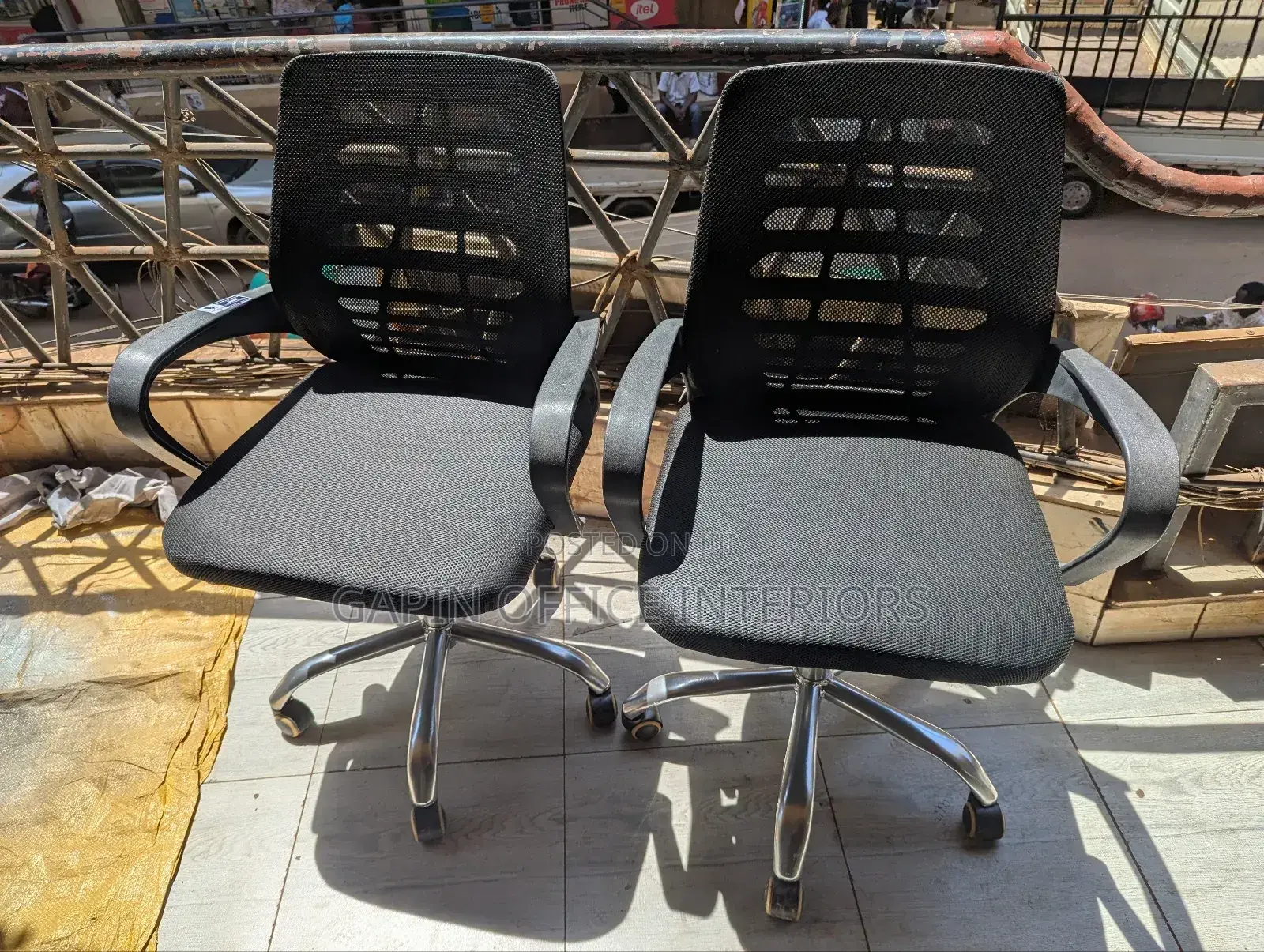 Second Hand Back Mesh Office Chairs , 2 Pieces