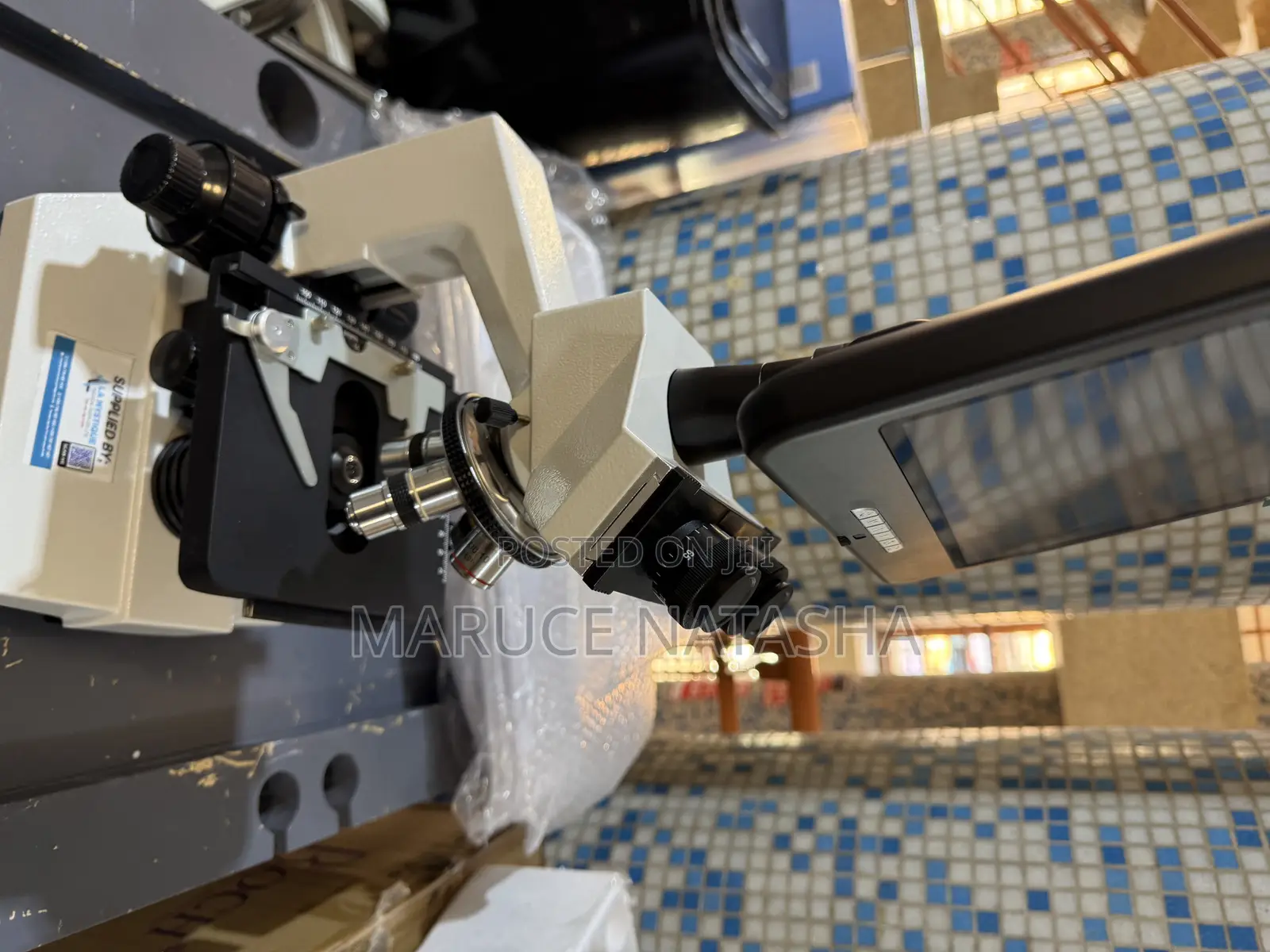 Screen High Quality Trinocular Microscope