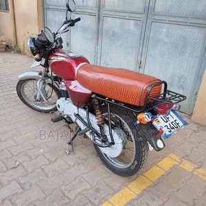 Bajaj Boxer 2024 Green