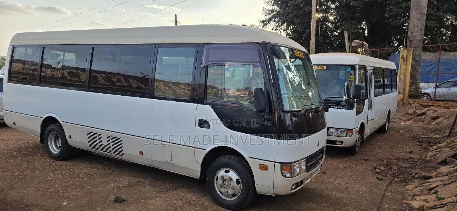 Mitsubishi Fuso Rosa 2012 Grey