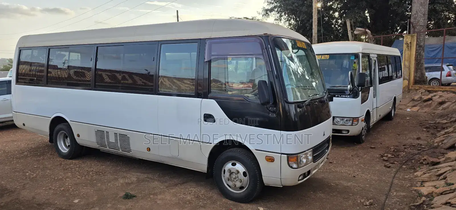 Mitsubishi Fuso Rosa 2012 Grey