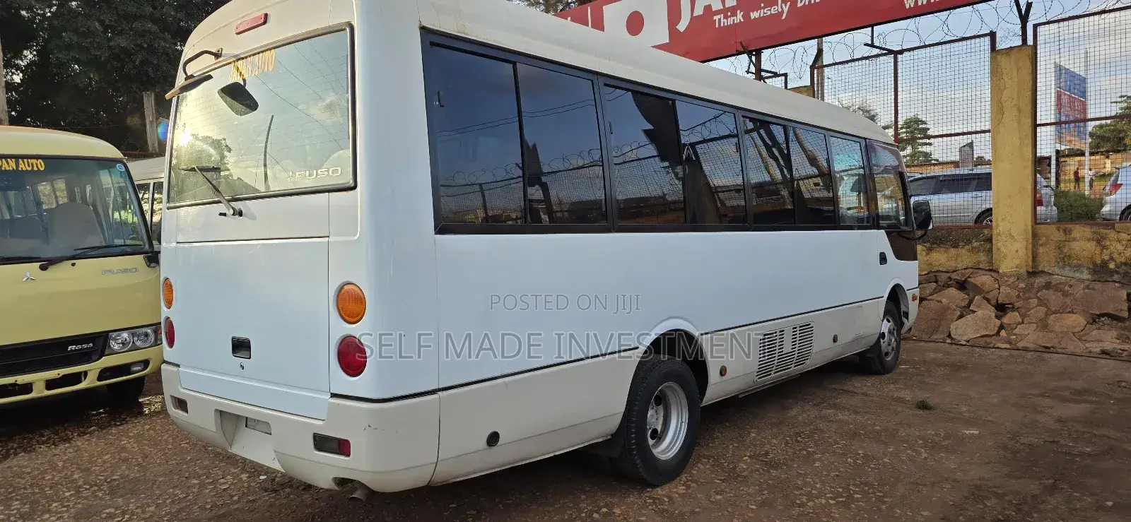 Mitsubishi Fuso Rosa 2012 Grey