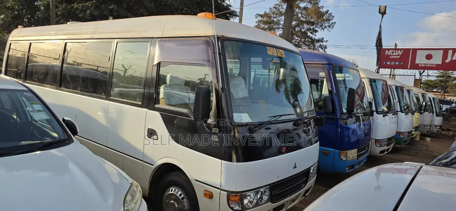 Mitsubishi Fuso Rosa 2012 Grey