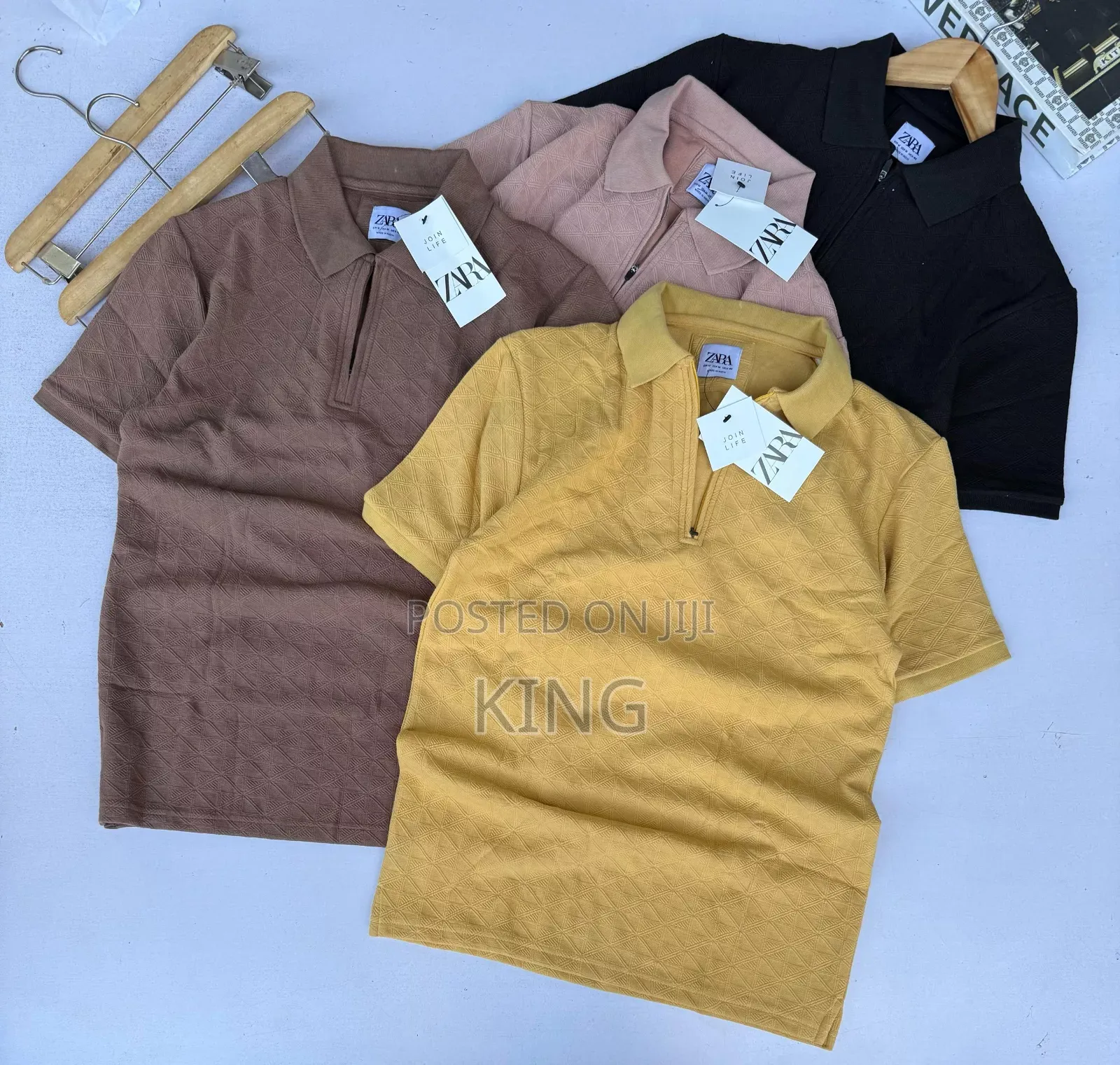 Motal Colar Neck T-Shirts