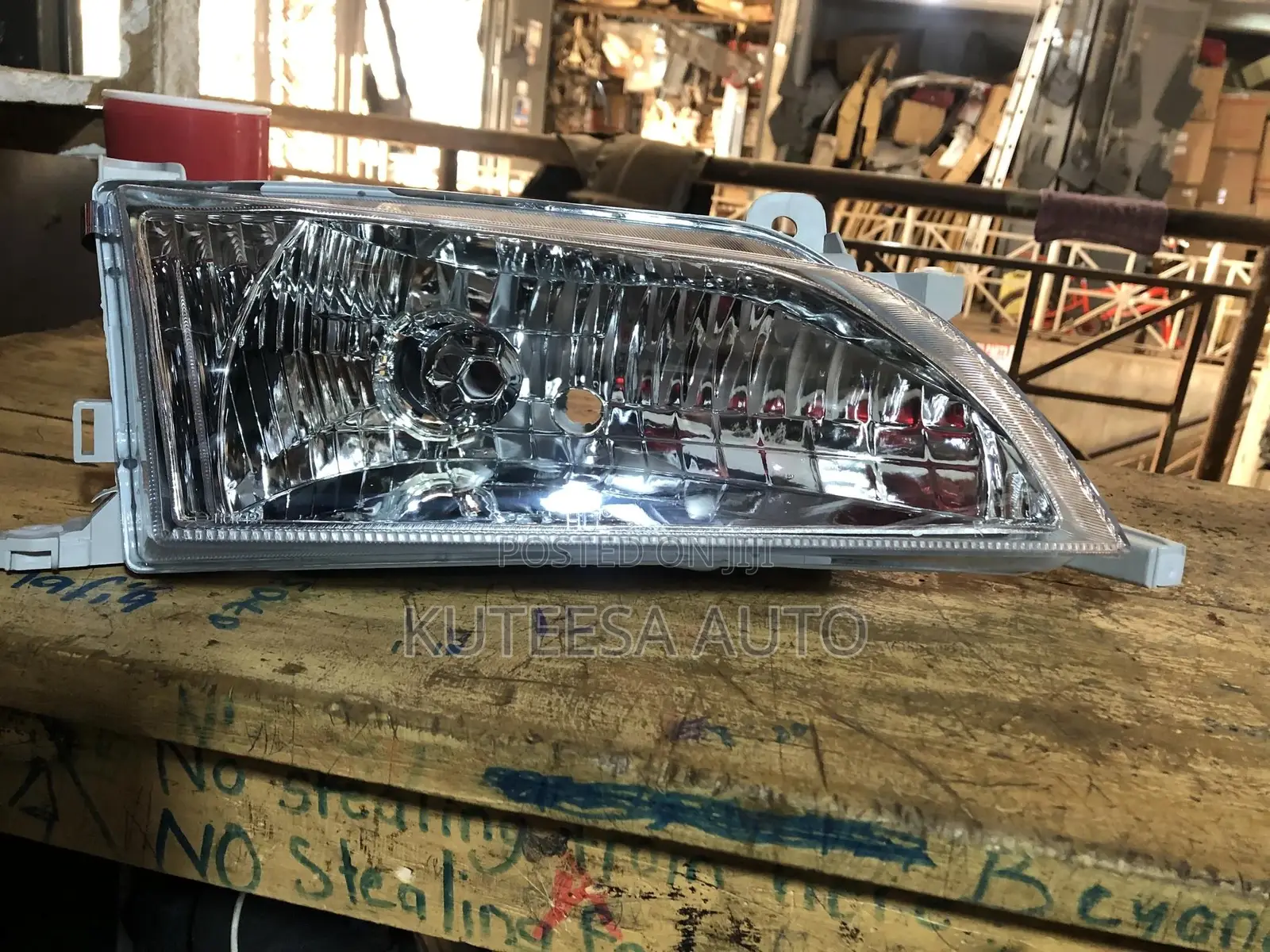 Premio 2002 Headlight