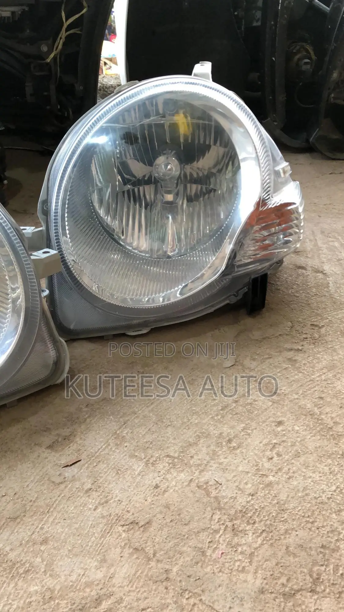 Sienta 2008 Headlight