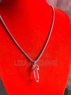 Colorless Hexagonal Column Necklace