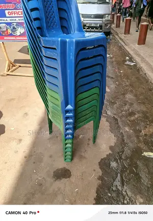 Blue*Green Plastic Chairs Plastic Chairs