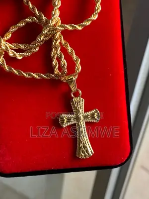 Gold Rope Men’S Necklace With a Cross Pendant