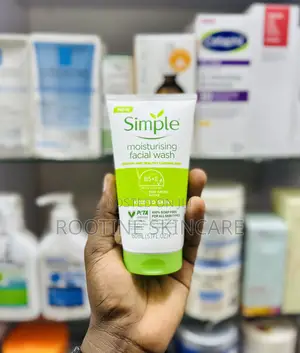 Simple Moisturizing Barrier Repairing Facial Wash 150mls