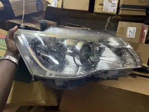 Fielder 2012 - 2015 Xenon Headlight