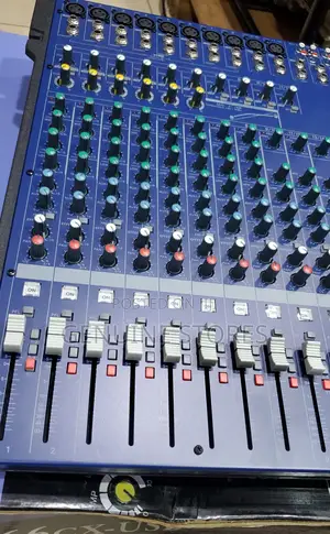 Yamaha 16 Channel Live Mixer.