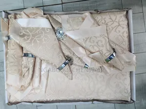 Table Cloth With Napkins