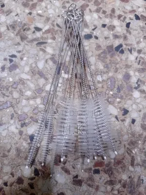 Mini Tube and Straw Cleaning Brushes.