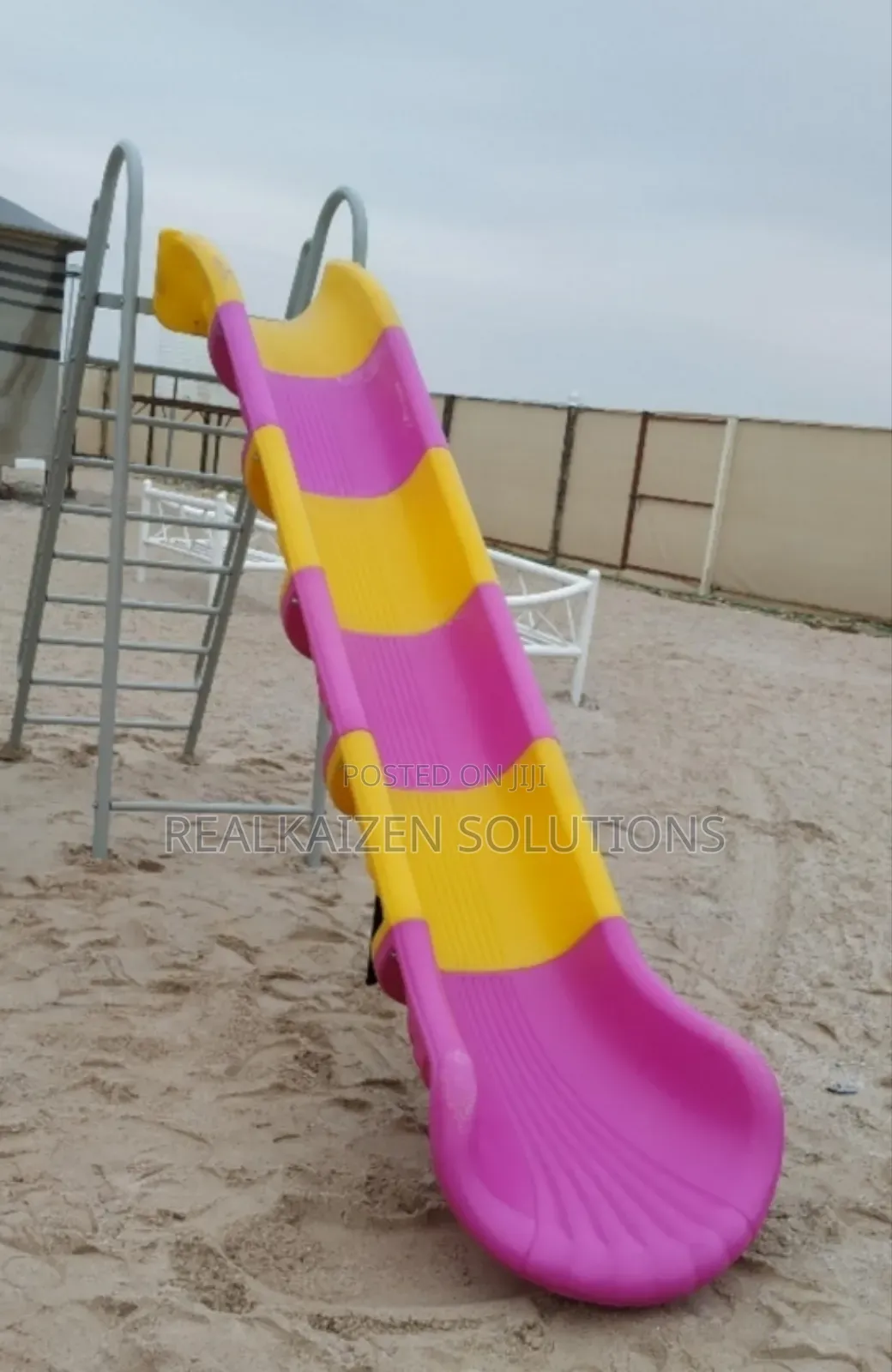 Multi Color Sturdy Fun Wave Playground Slide 4 Meters