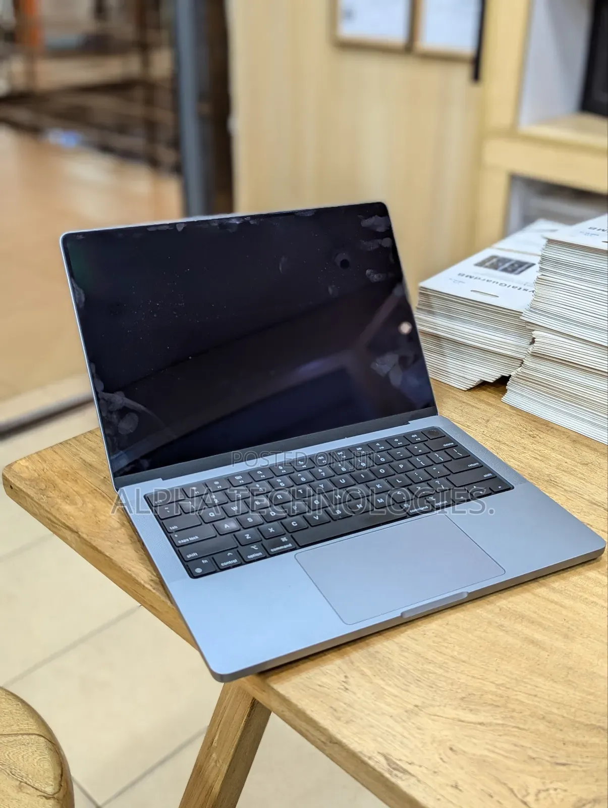 Apple MacBook Pro 2023 M2 Pro 16-Inch 16GB Intel Core M2 SSD 512GB