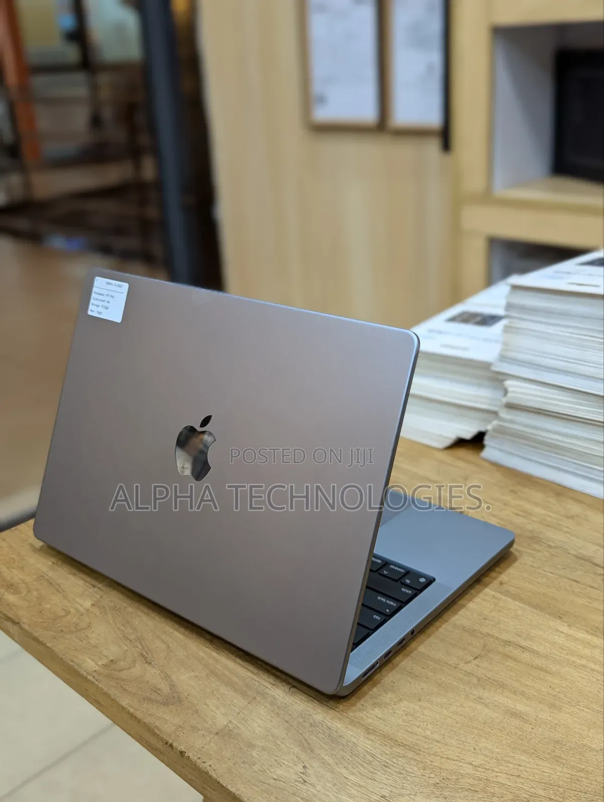 Apple MacBook Pro 2023 M2 Pro 16-Inch 16GB Intel Core M2 SSD 512GB