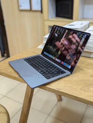 Apple MacBook Pro 2023 M2 Pro 16-Inch 16GB Intel Core M2 SSD 512GB