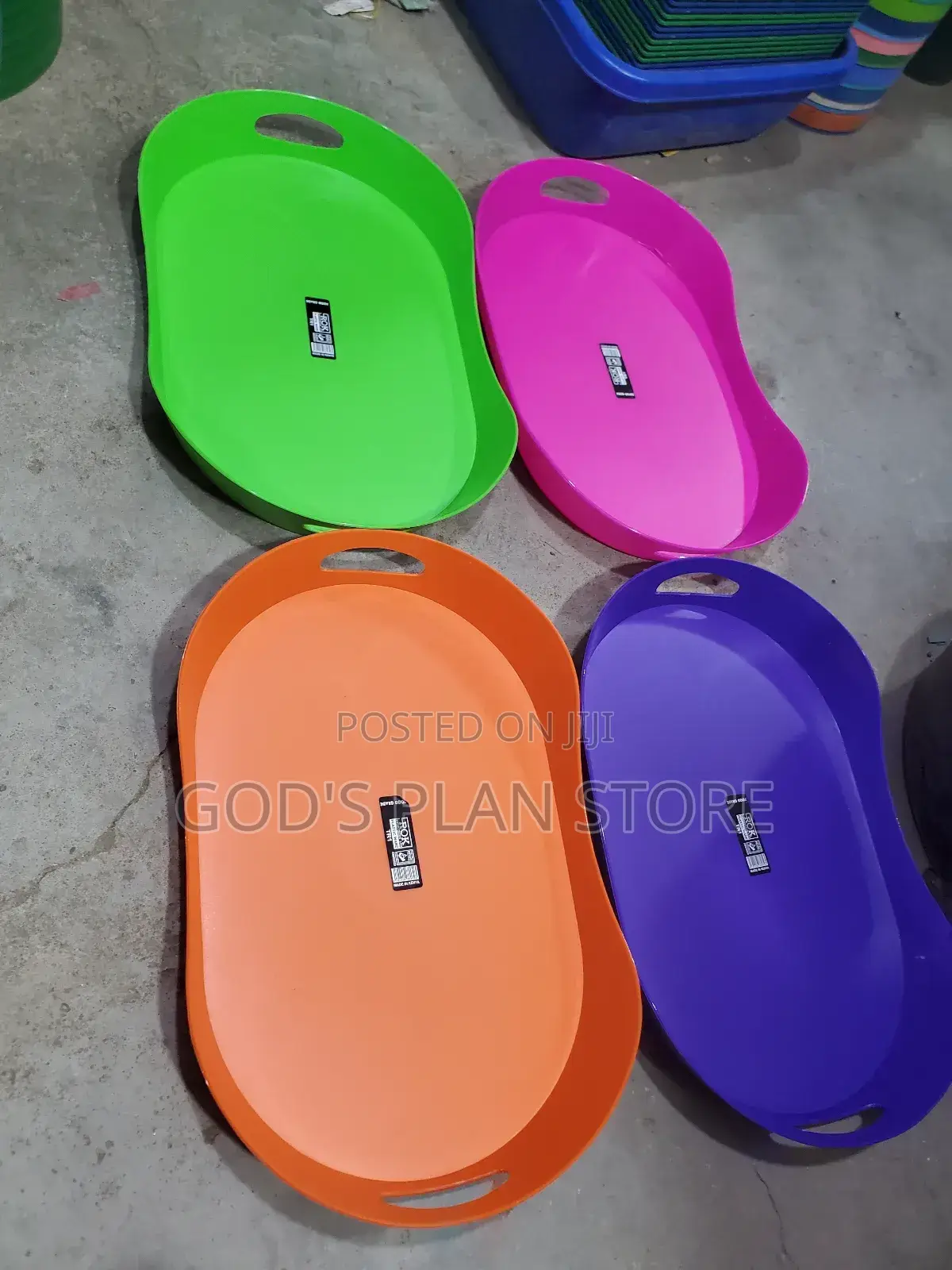 New Design Plastic Serving Trays