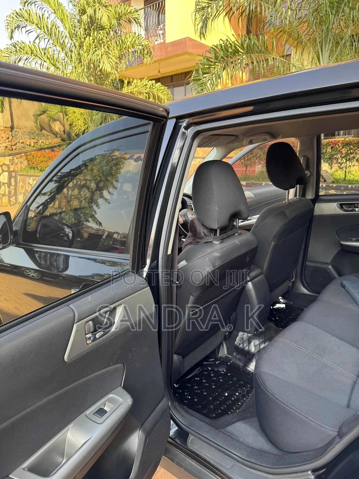 Subaru Forester 2010 Black