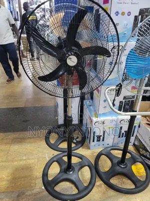 18" Stand Fan Strong and Silent