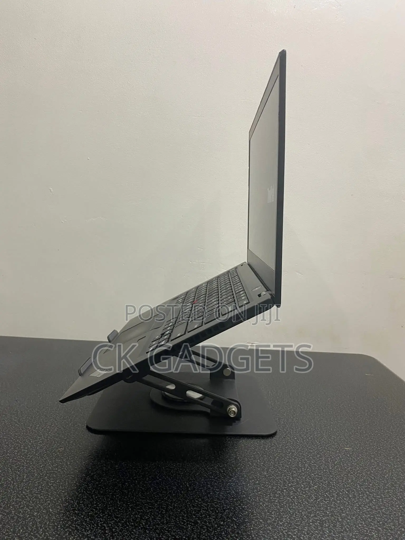 New Laptop Lenovo ThinkPad T490s 16GB Intel Core i5 SSD 256GB