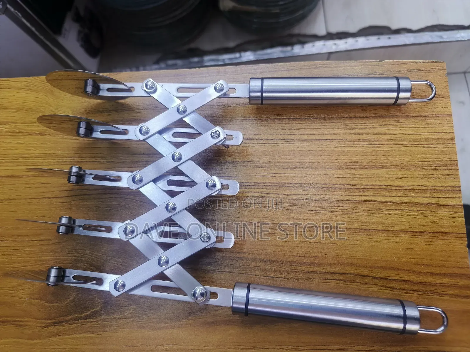 5 Wheel Pastry Cutter With Handle
