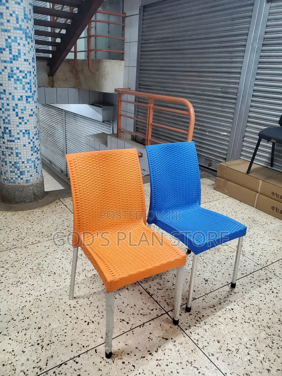 Silver Legs Plastic Chairs Plastic Chairs