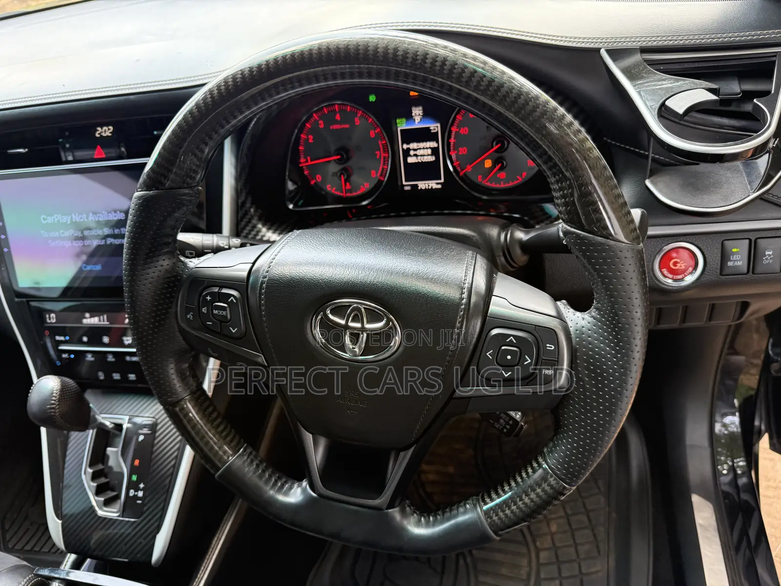 Toyota Harrier 2.0 2016 Black