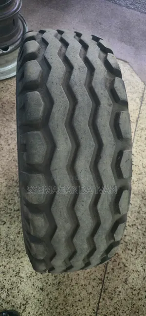 12.5/80r15.3 Second Hand Tyre for Trailer Tractor