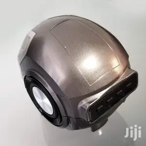 Black Mini Wireless Iron Man Helmet Bluetooth LED Speaker
