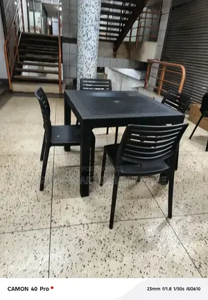 Bar and Restaurant Plastic Table and Chairs