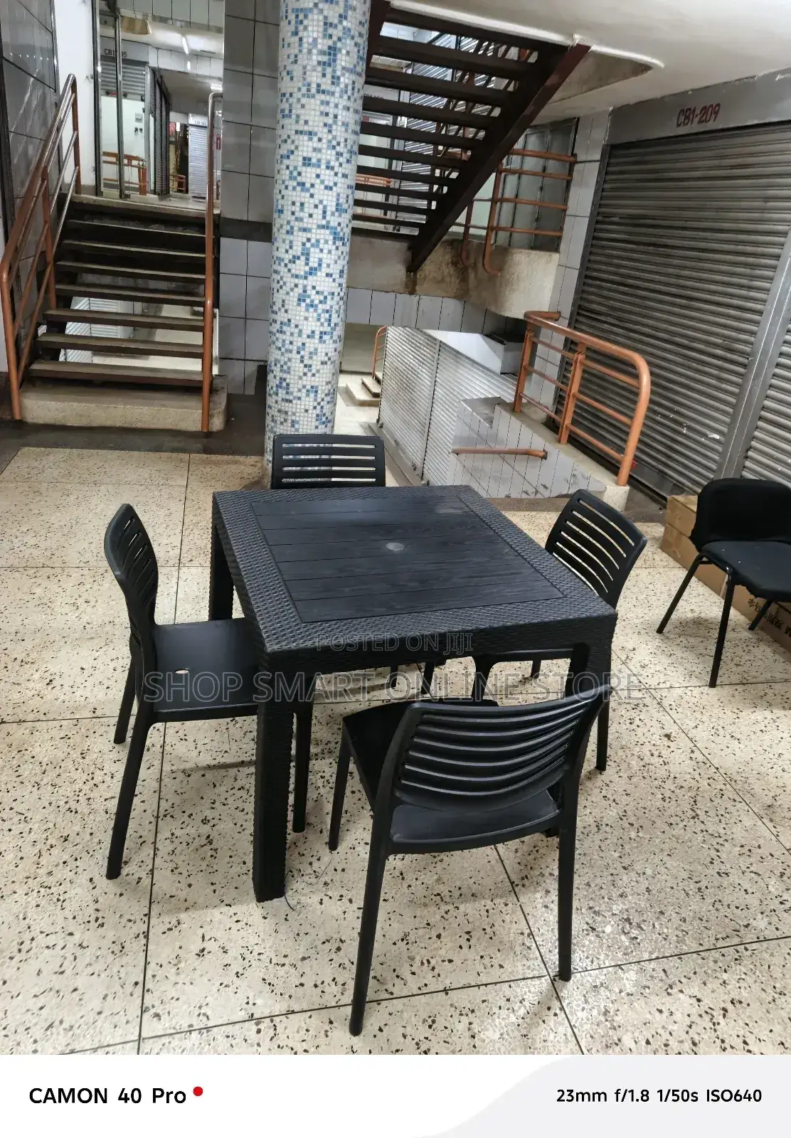 Bar and Restaurant Plastic Table and Chairs