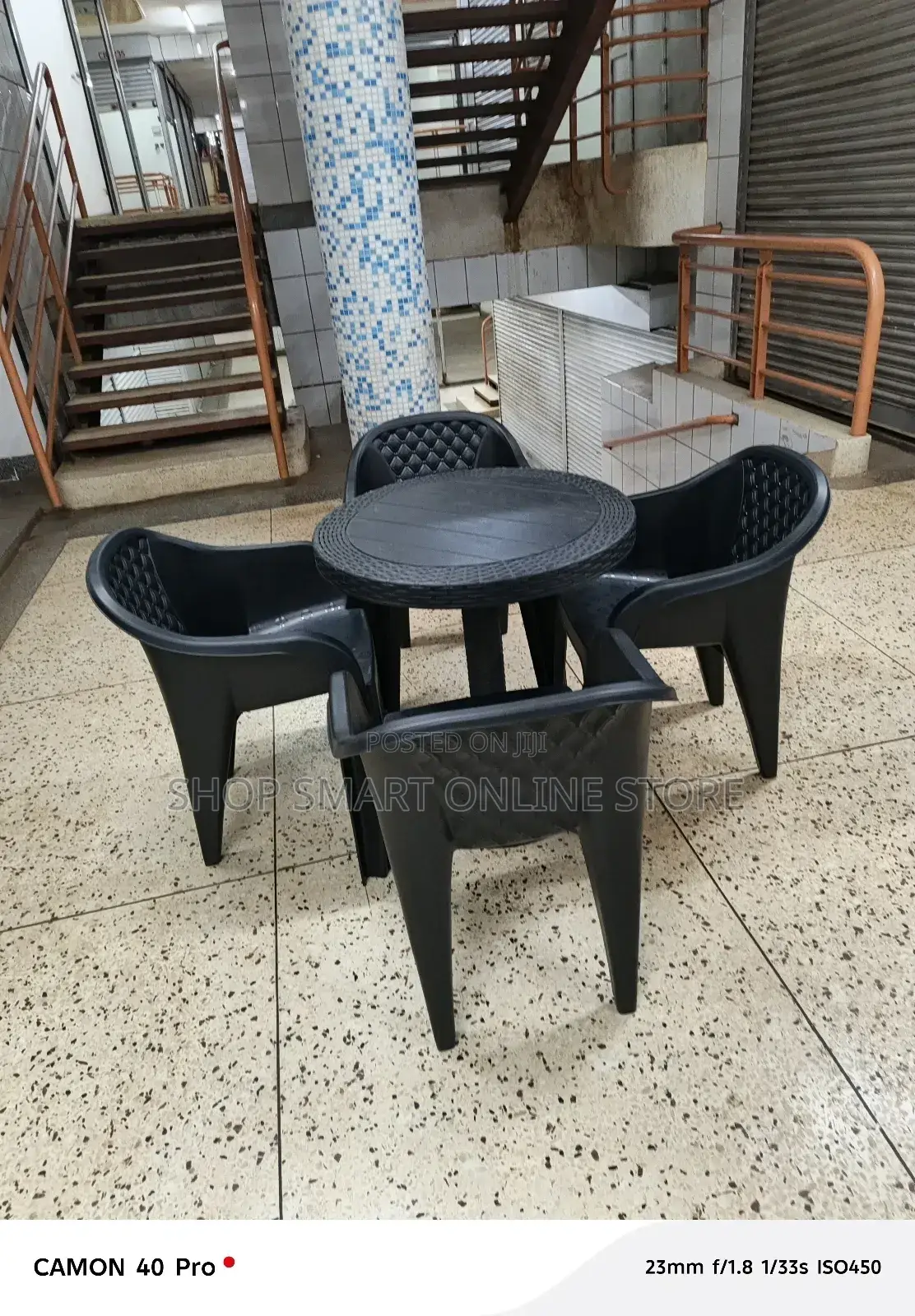 Sofa Plastic Chairs and Table for Garden/Bars/Beach