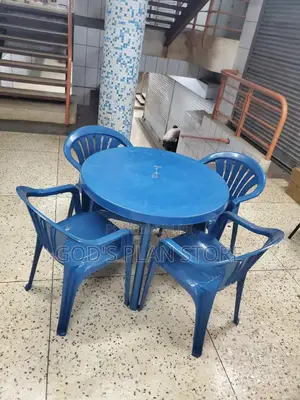 Bar Round Table and Chairs Blue