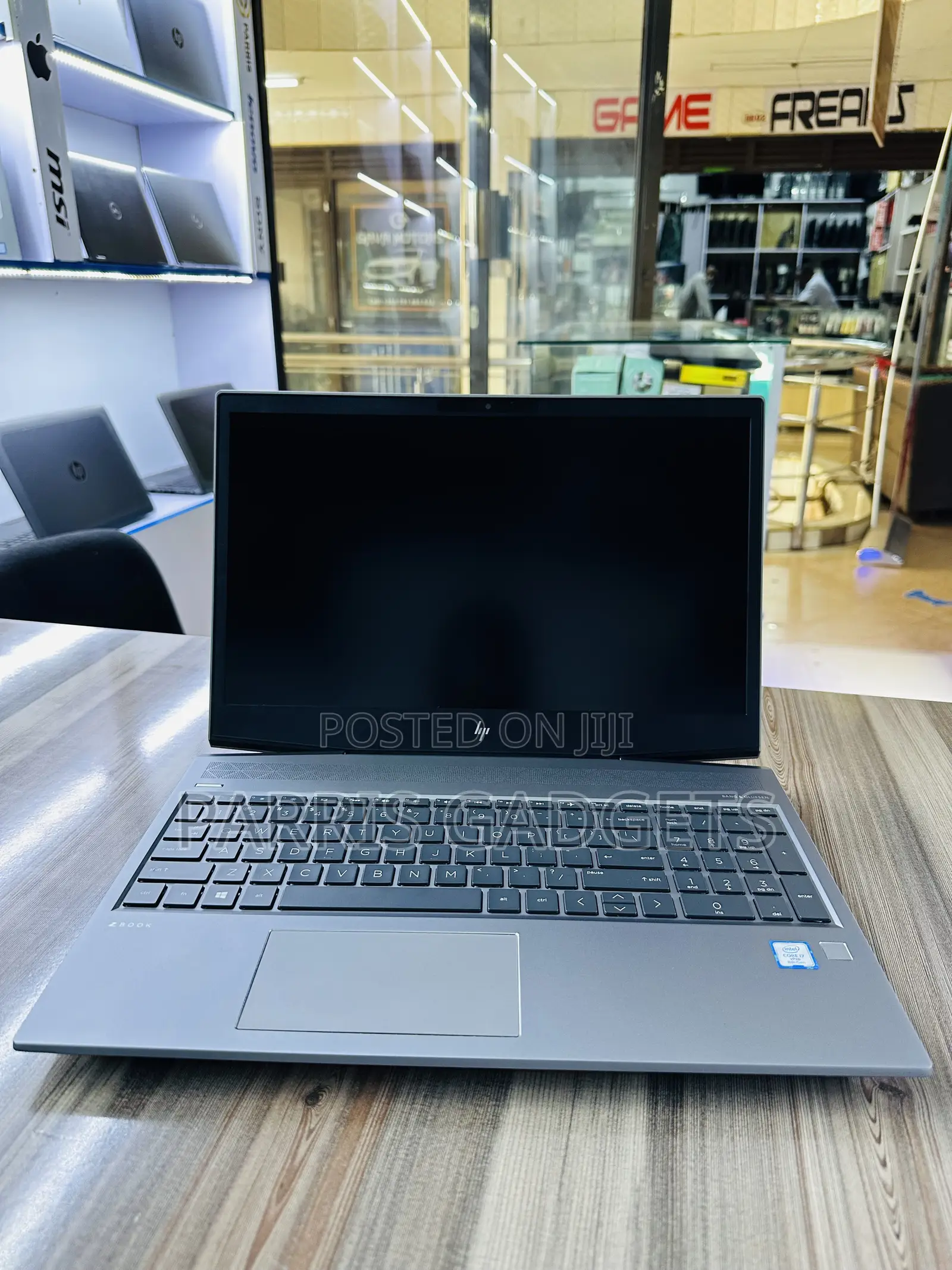 Laptop HP ZBook 15u G5 16GB Intel Core I7 SSD 512GB