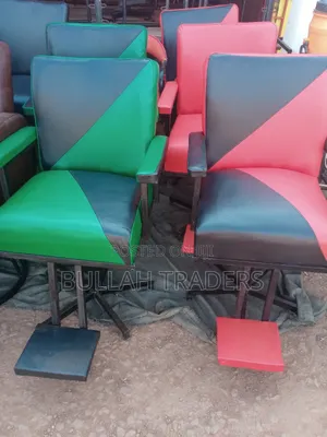 Barbers Chairs High Quality for Saloon