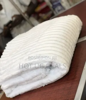 5*6 Light Weight Throw On Soft Blanket- White