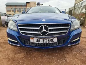 Mercedes-Benz CLS 2013 Blue