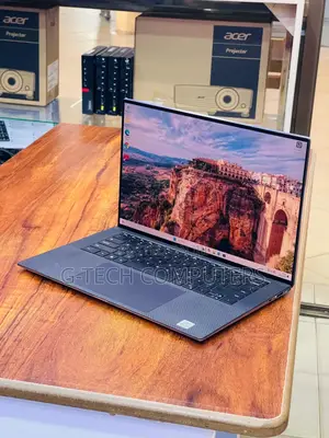 New Laptop Dell Precision 5550 16GB Intel Core I7 SSD 512GB
