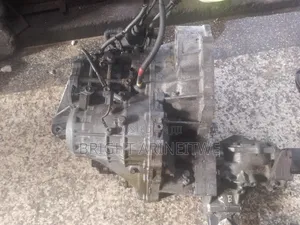 Gearbox for Toyota Alphard 2az Four Wheel Drive Atf.