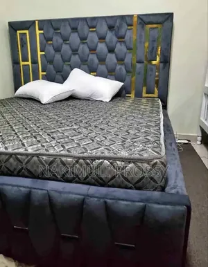 5by6 Gray Geometric Bed