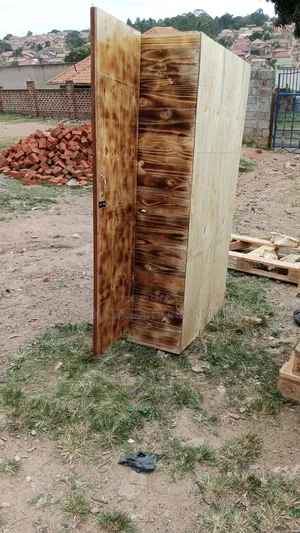 Pallet Closet