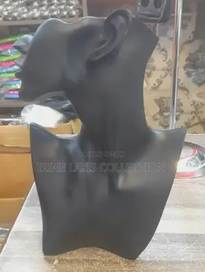 Female Necklace Display Mannequin