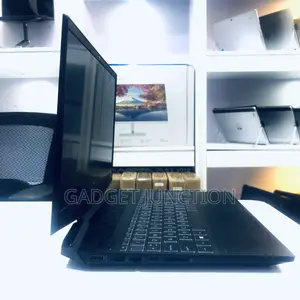 Laptop HP Pavilion Gaming Laptop 15-Dk2xxx 8GB Intel Core I7 SSD 256GB