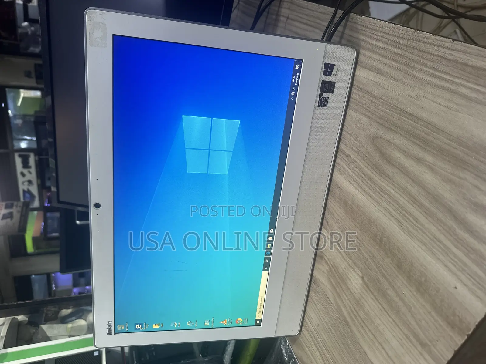 Desktop Computer Lenovo 8GB Intel Core I3 SSD 128GB