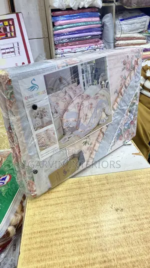 Grace Textle Duve Cover With Zip
